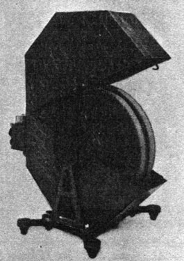 Искровая барабанная камера для скоростной съемки насекомых в полете. Л. Буль, 1903 г. (Музей науки, Лондон.)